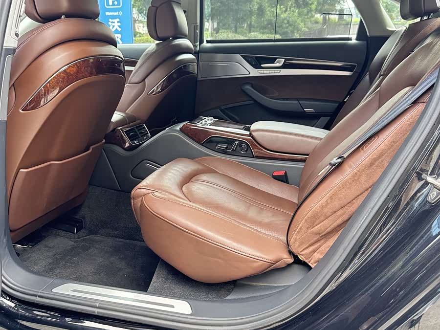 Audi A8 2012 imagen de coche #13