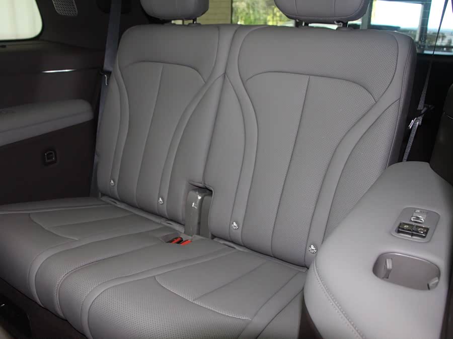 Denza N9 2025 صورة سيارة #13