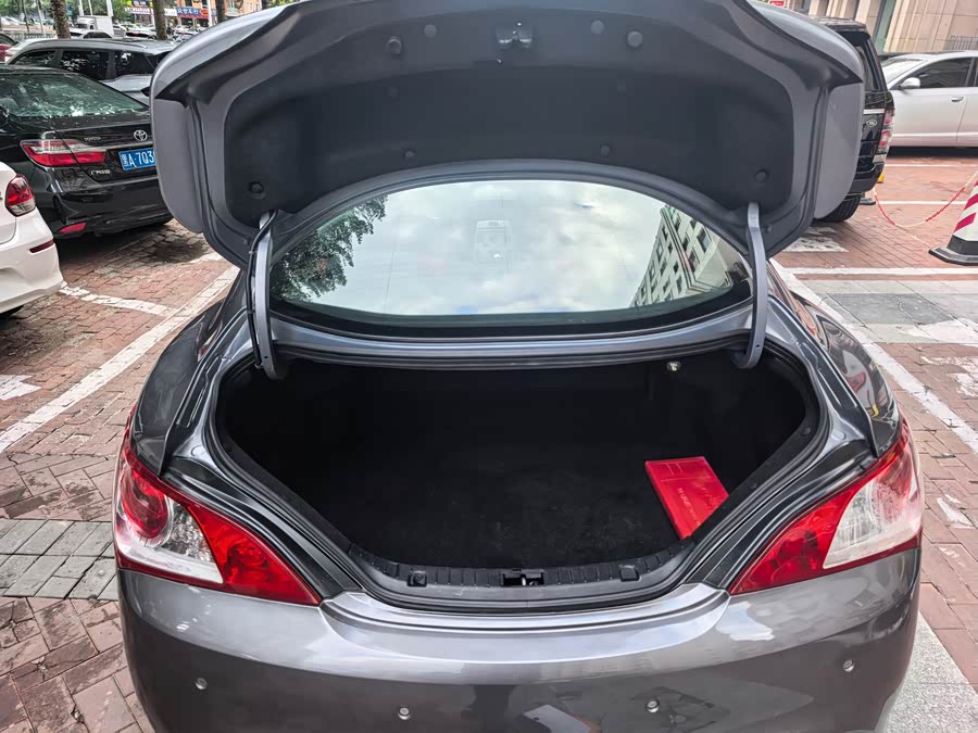 Hyundai Rohens-Coupe 2010 car image #13