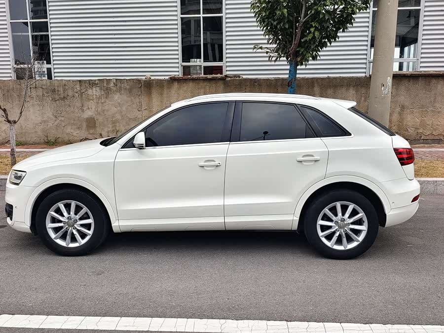 Audi Q3 (Imported) 2013 car image #13