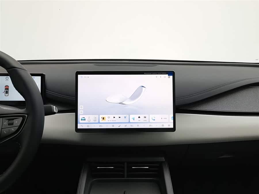 BYD Seal 06 DM-i 2025 #13 BYD Seal 06 DM-i 2025 immagine di auto #13