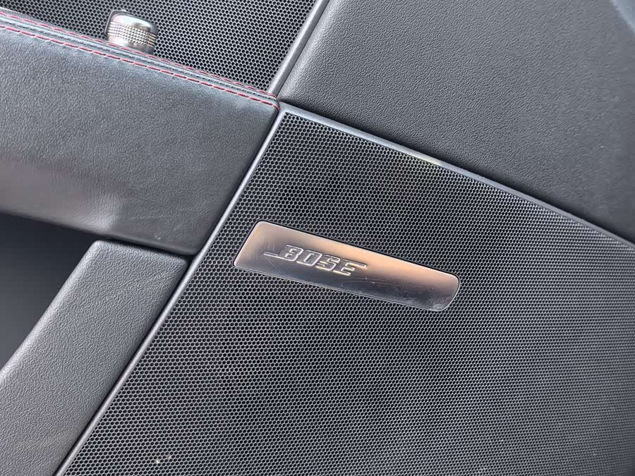 Audi TTS 2013 car image #13