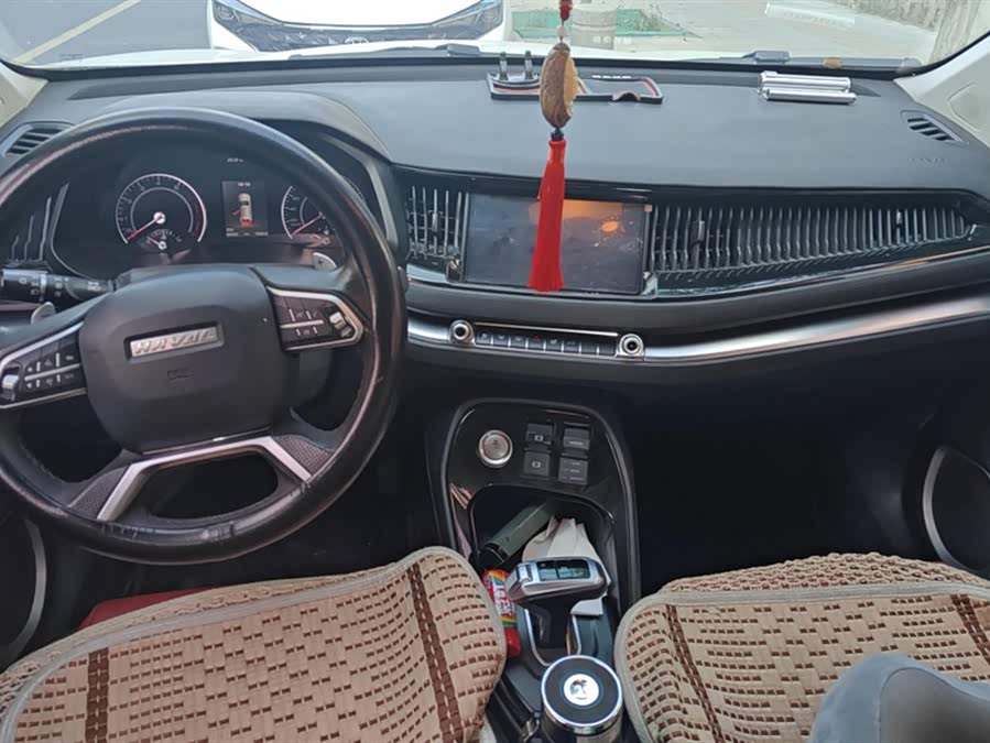 Haval H2s 2016 car image #13