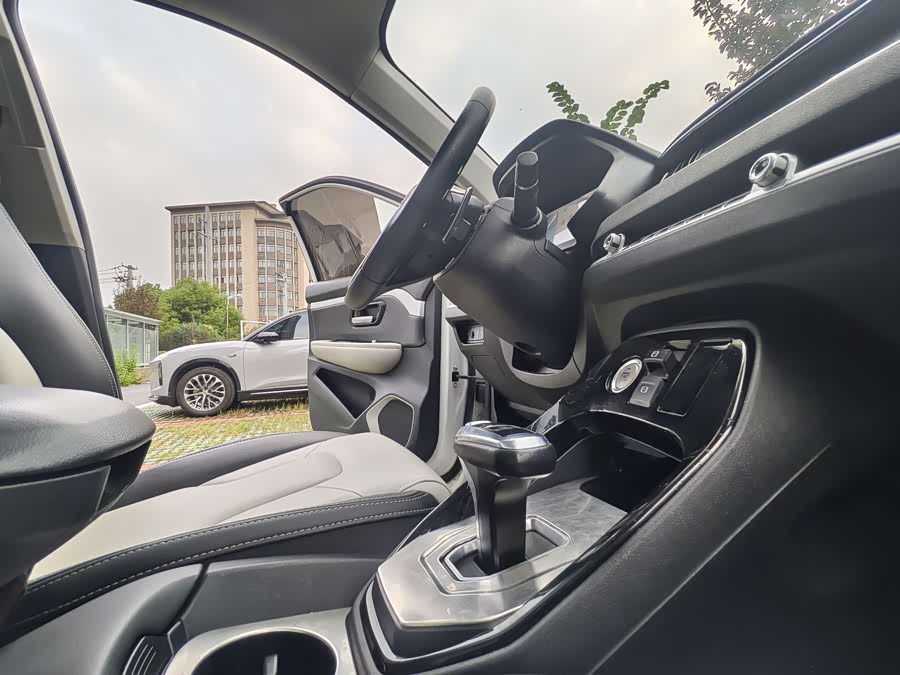 Haval H2s 2018 car image #13