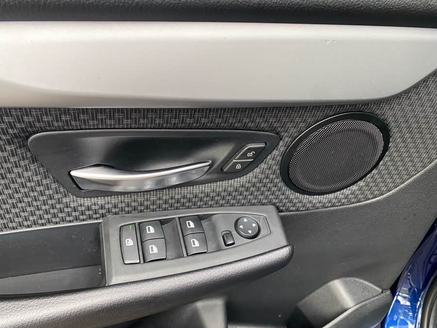 BMW 2 Series Tourer 2016 car image #13