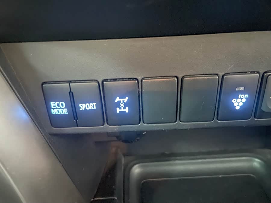 Toyota RAV4 2013 car image #13