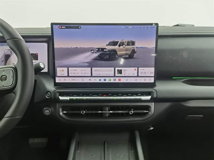 Tank 300 New Energy 2025 #13 Tank 300 New Energy 2025 car image #13