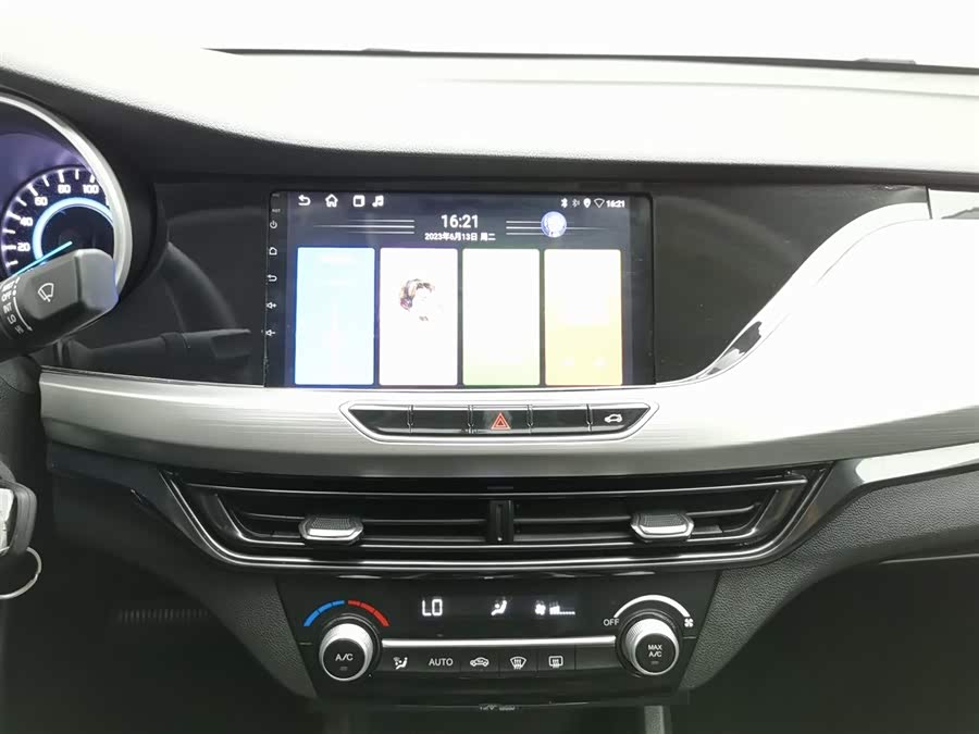 Changan Eado EV 2023 #13 Changan Eado EV 2023 immagine di auto #13