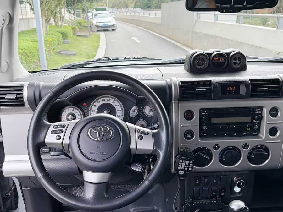 Toyota Reiz 2017 immagine di auto #13