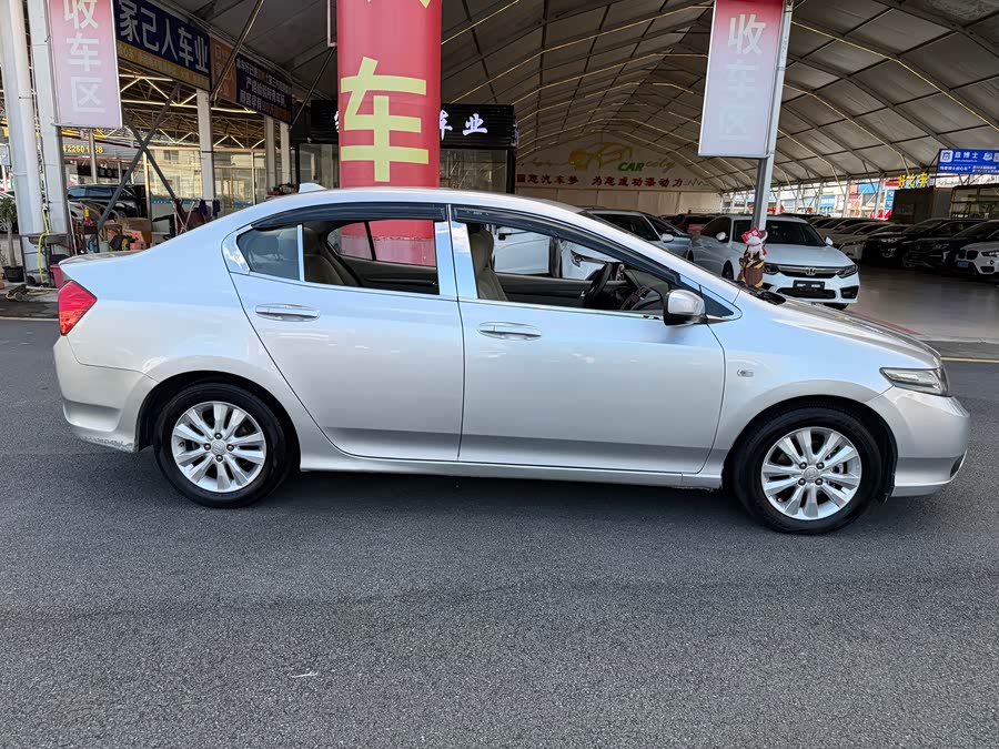 Honda City Classic 2012 #13 Honda City Classic 2012 car image #13