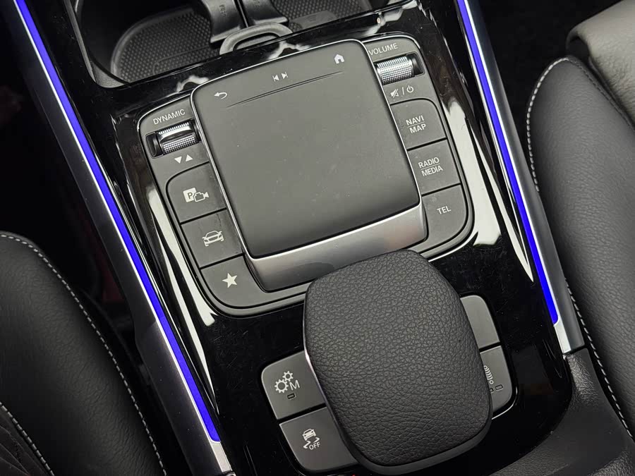 Mercedes-Benz GLB AMG 2022 #13 Mercedes-Benz GLB AMG 2022 car image #13