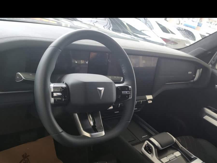 Deepal G318 2024 car image #13