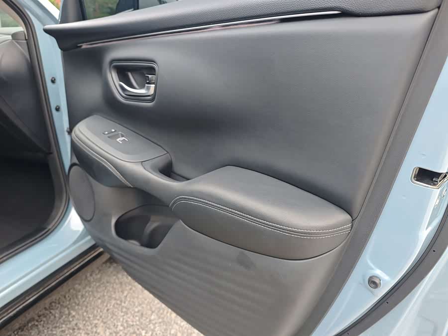 Honda ZR-V 2023 car image #13