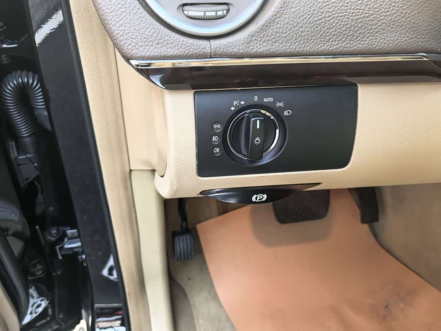 Mercedes-Benz GL Class 2008 car image #13