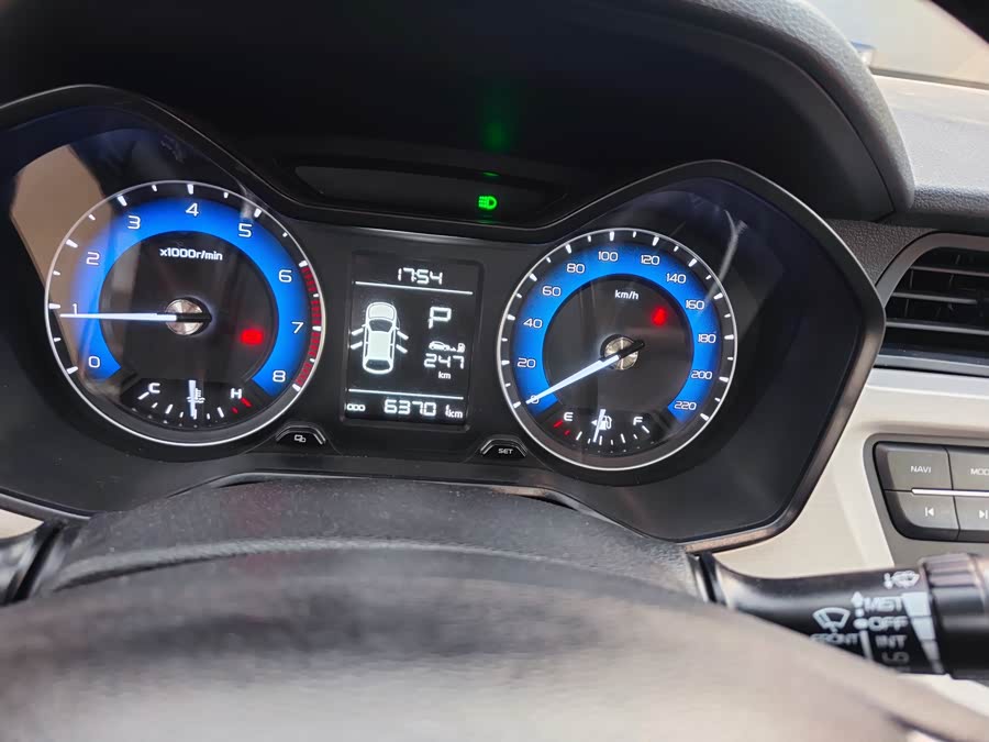 GEELY Vision X3 2020 car image #13