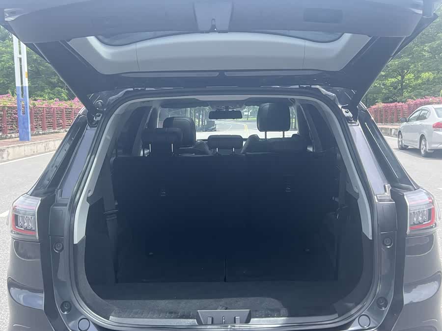 Chery Tiggo 8 Plus 2022 image de voiture #13