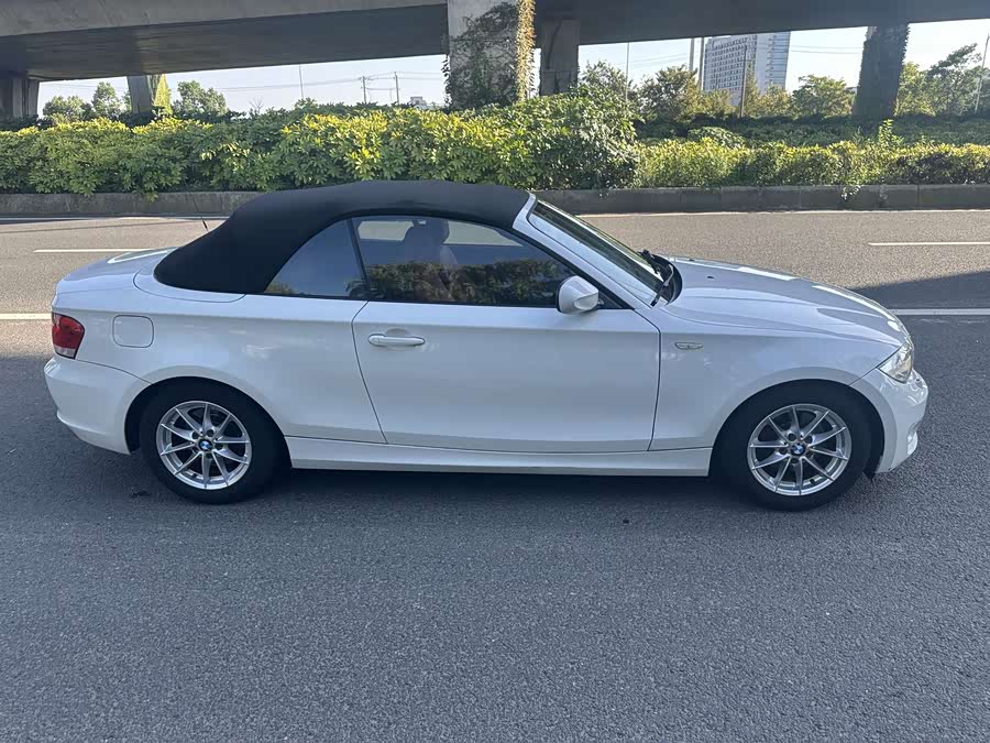 BMW 1 Series (Imported) 2012 car image #13