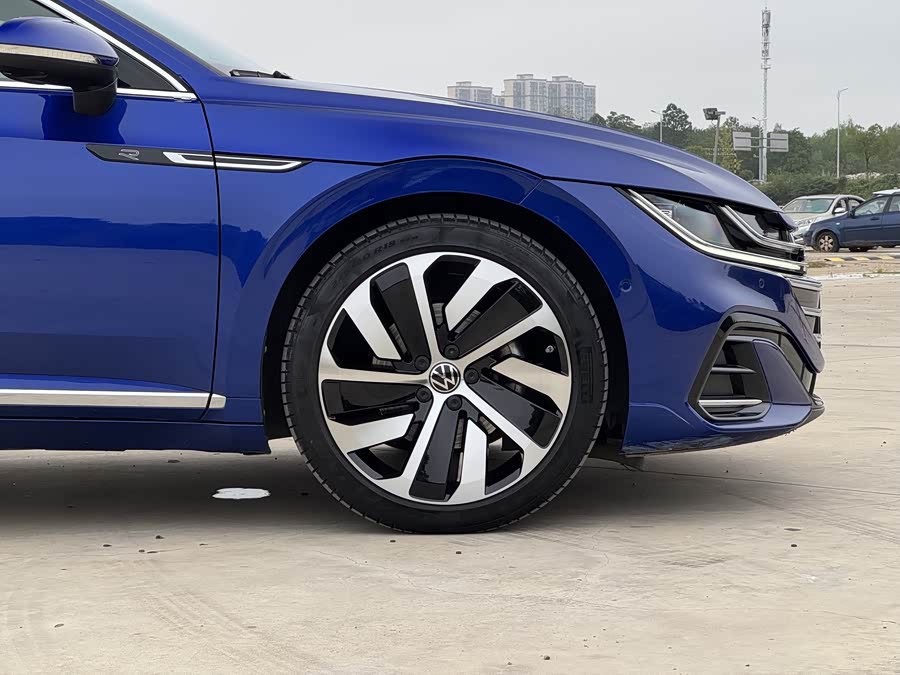 Volkswagen Arteon 2023 immagine di auto #13