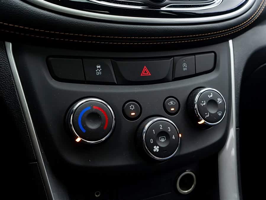 Chevrolet Tracker 2019 car image #13