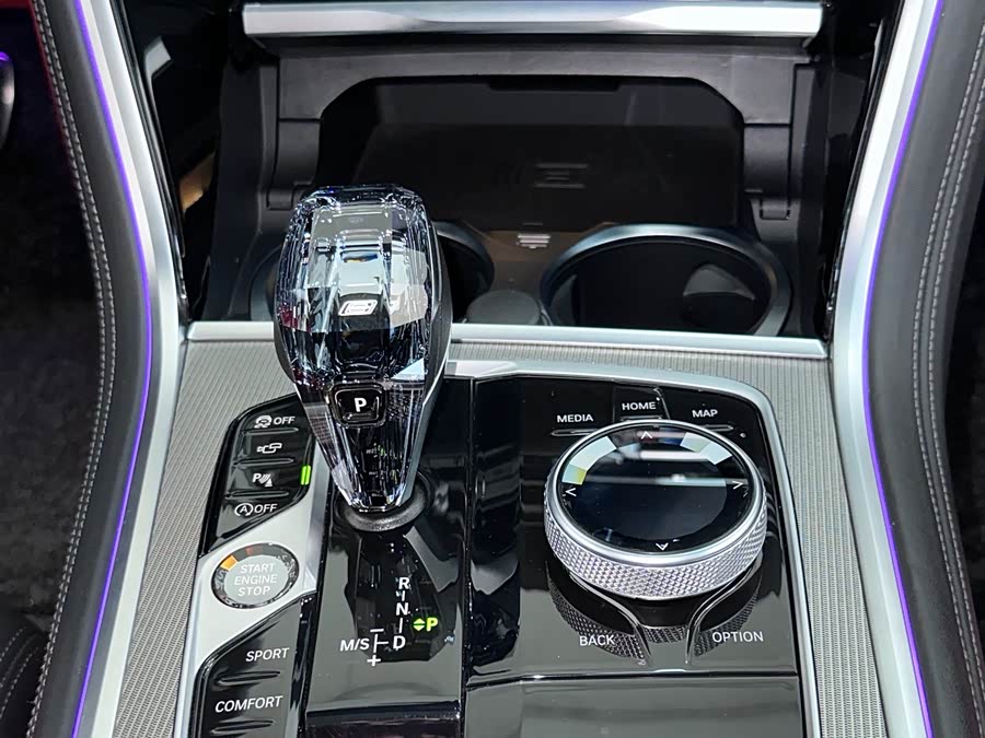 BMW 8 Series 2022 #13 BMW 8 Series 2022 car image #13