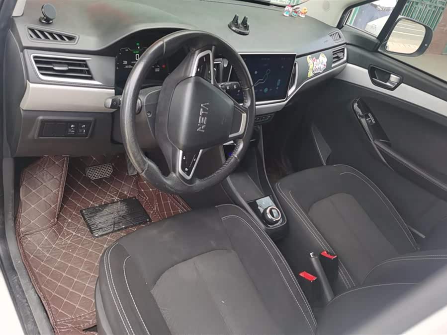 哪吒汽车 哪吒N01 2019 #13 哪吒汽车 哪吒N01 2019 汽车图片 #13