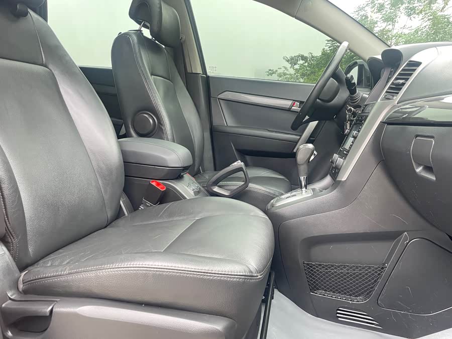 Chevrolet Captiva (Imported) 2010 car image #13