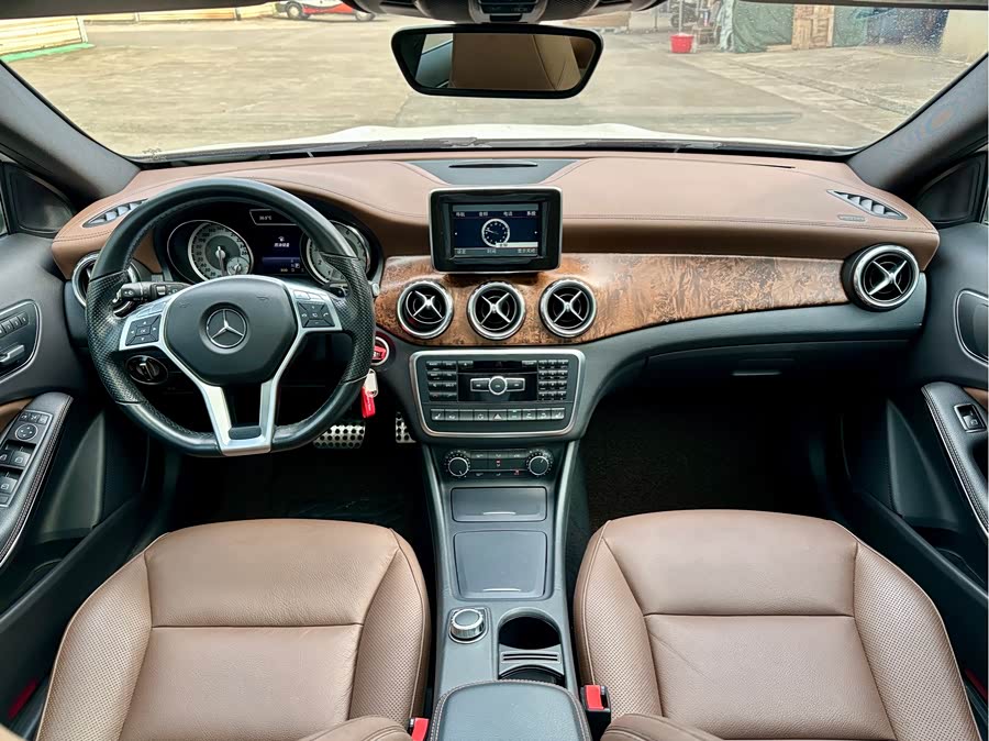 Mercedes-Benz GLA Class (Imported) 2015 #13 Mercedes-Benz GLA Class (Imported) 2015 car image #13