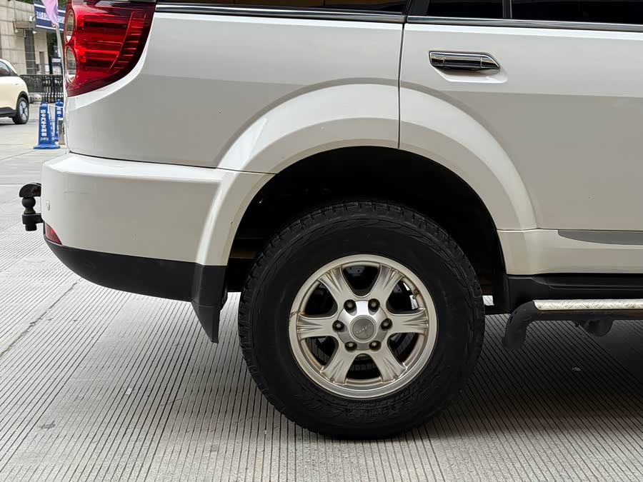 Haval H5 Class 2015 #13 Haval H5 Class 2015 car image #13