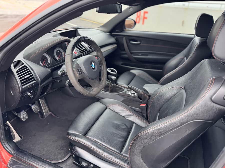 BMW 1 Series M 2012 car image #13