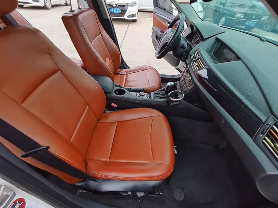 BMW X1 (Imported) 2011 car image #13