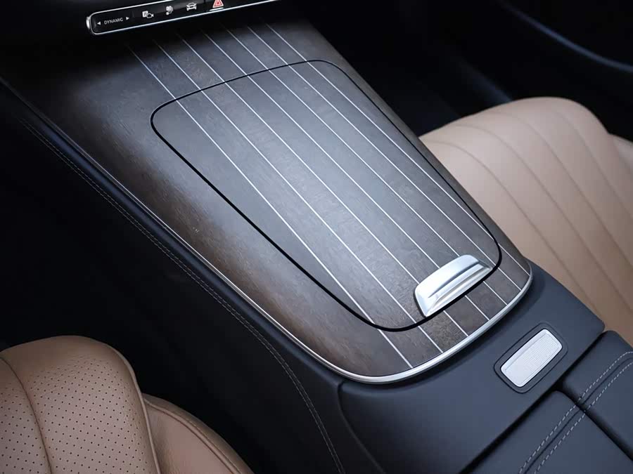 Mercedes-Benz E Class New Energy 2024 car image #13