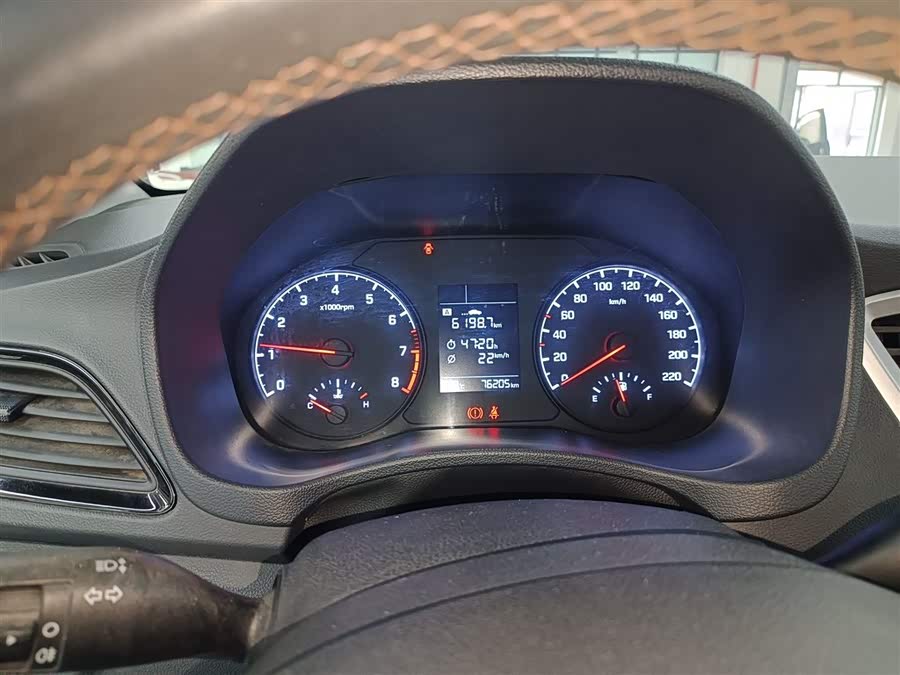 Hyundai Verna RV 2017 car image #13