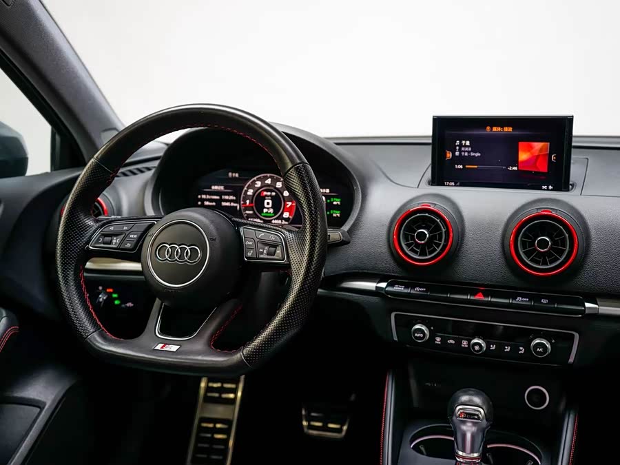 Audi S3 2019 изображение автомобиля #13