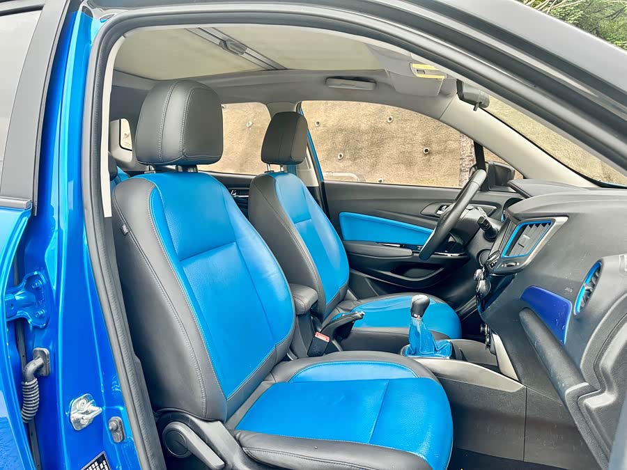 Changan CS15 2016 #13 Changan CS15 2016 صورة سيارة #13