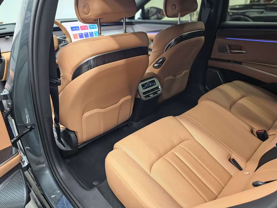 BYD HanL 2025 car image #13