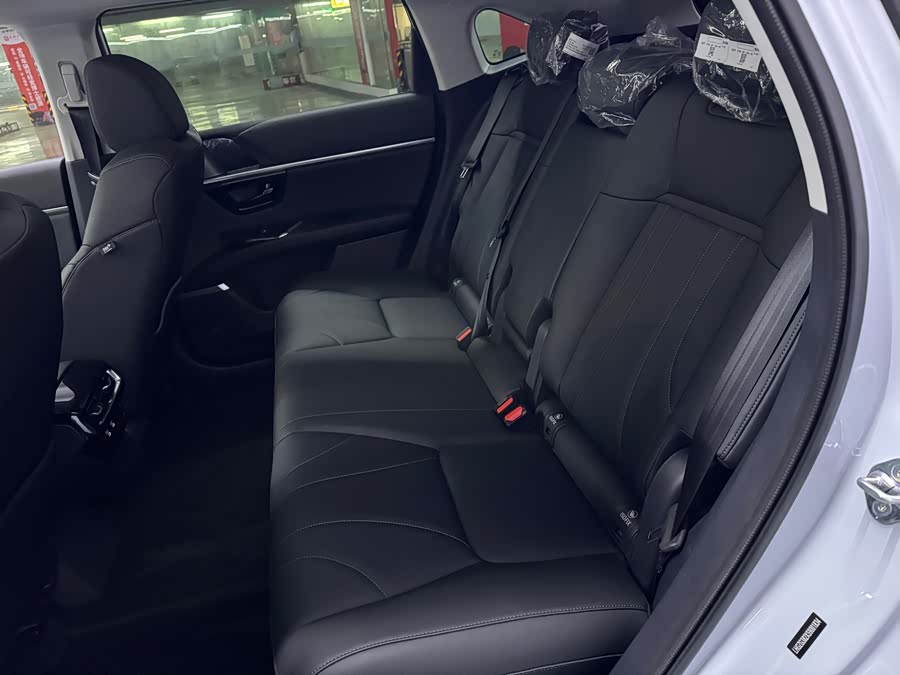 Honda P7 2025 car image #13