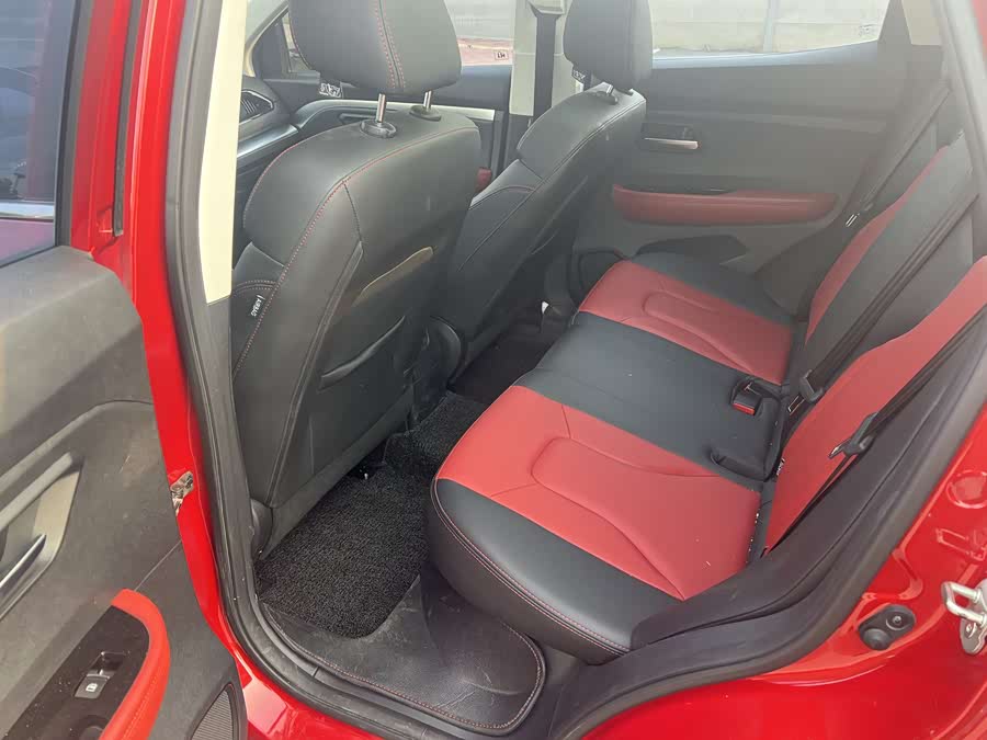 Haval H2s 2017 car image #13