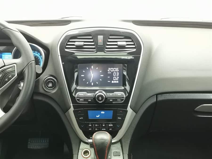 GAC Trumpchi GS5 Super 2015 imagem de carro #13