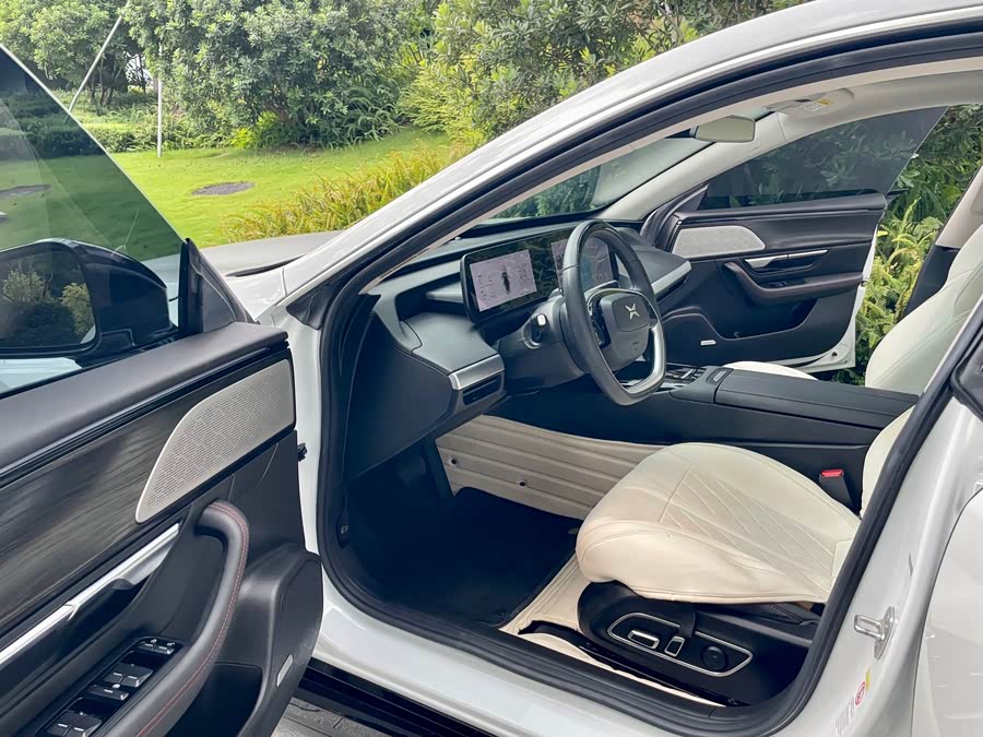 小鹏 小鹏P7 2022 汽车图片 #13