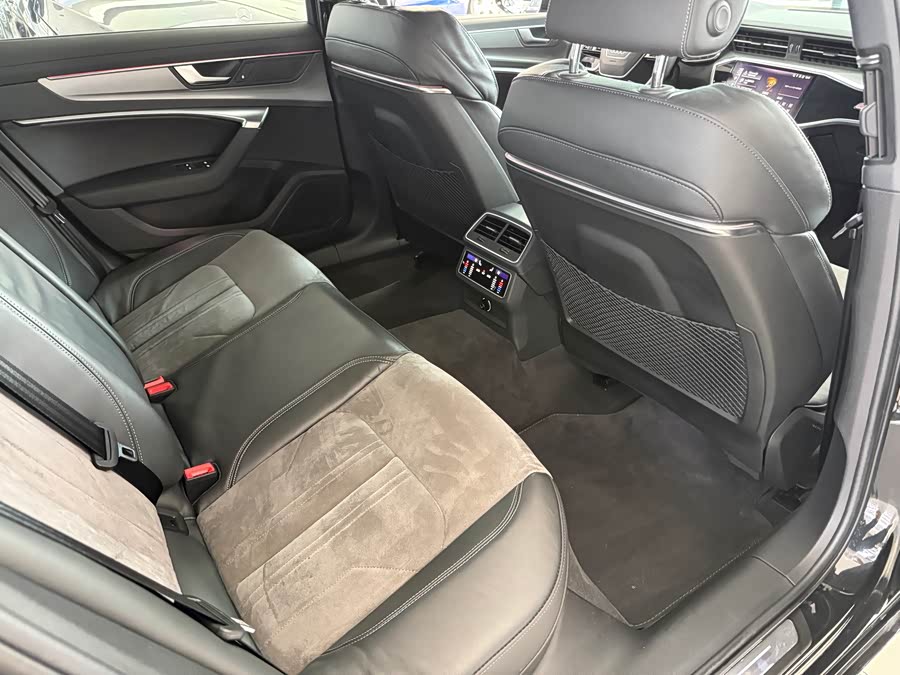 Audi A6L New Energy 2022 car image #13