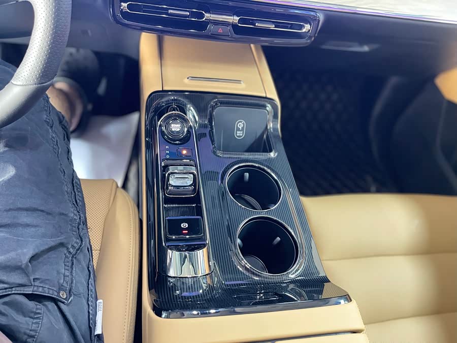 GAC Trumpchi E8 New Energy 2024 #13 GAC Trumpchi E8 New Energy 2024 car image #13