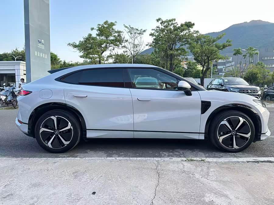 BYD SongL EV 2023 #13 BYD SongL EV 2023 car image #13