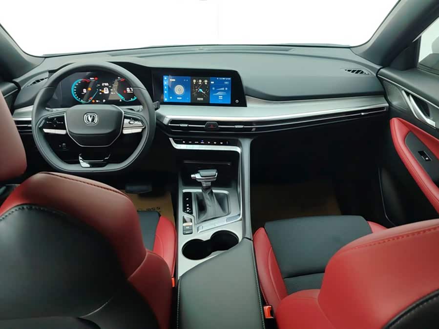 Changan CS35 Plus 2025 изображение автомобиля #13