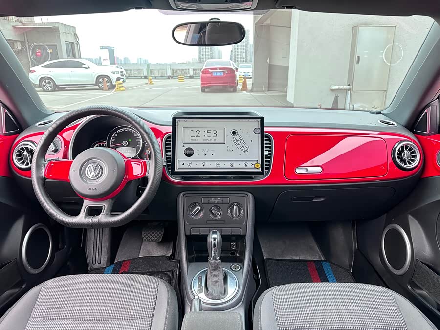 Volkswagen Beetle 2014 car image #13