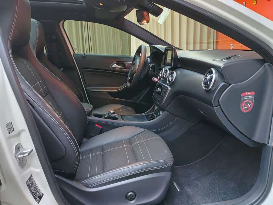 Mercedes-Benz A Class (Imported) 2014 car image #13