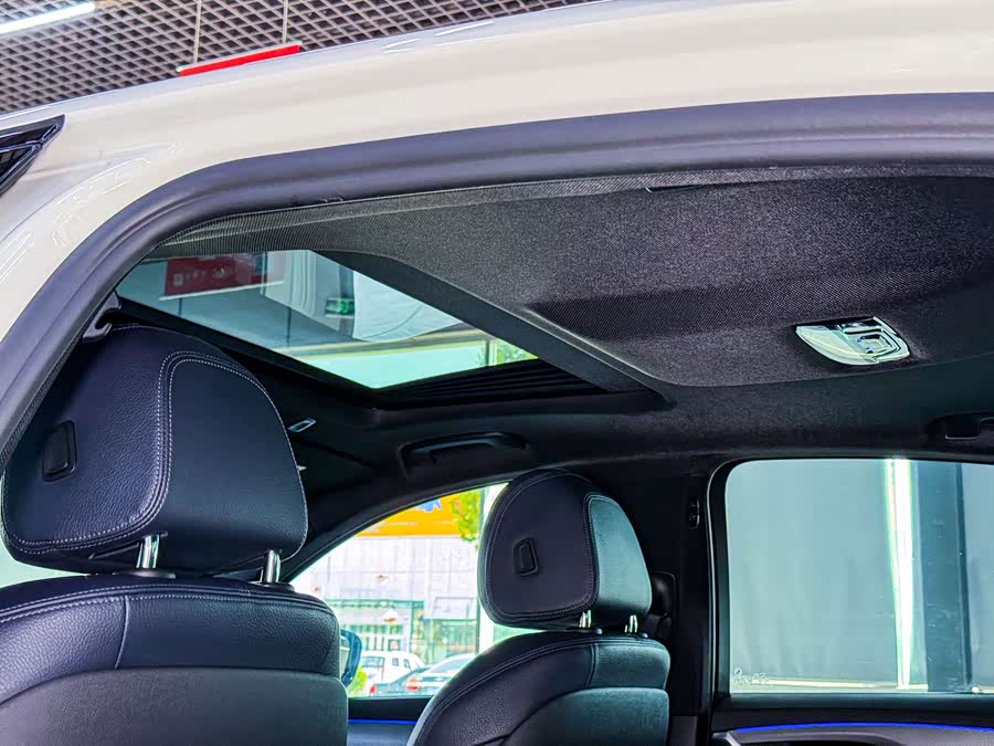 BMW 5 Series (Imported) 2018 car image #13