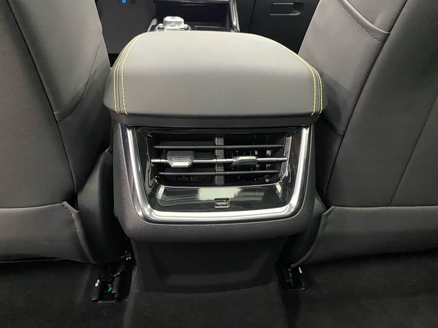 Ford Equator Sport New Energy 2024 car image #13