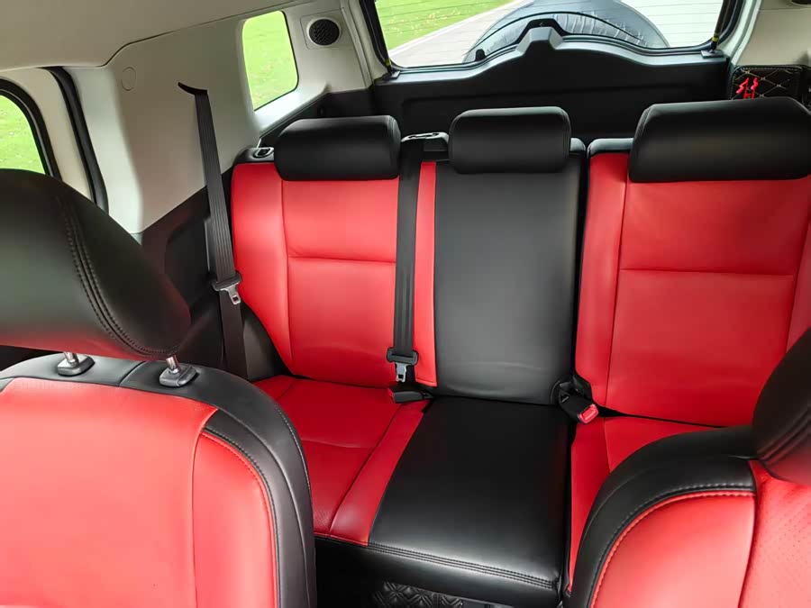 Toyota Reiz 2019 immagine di auto #13