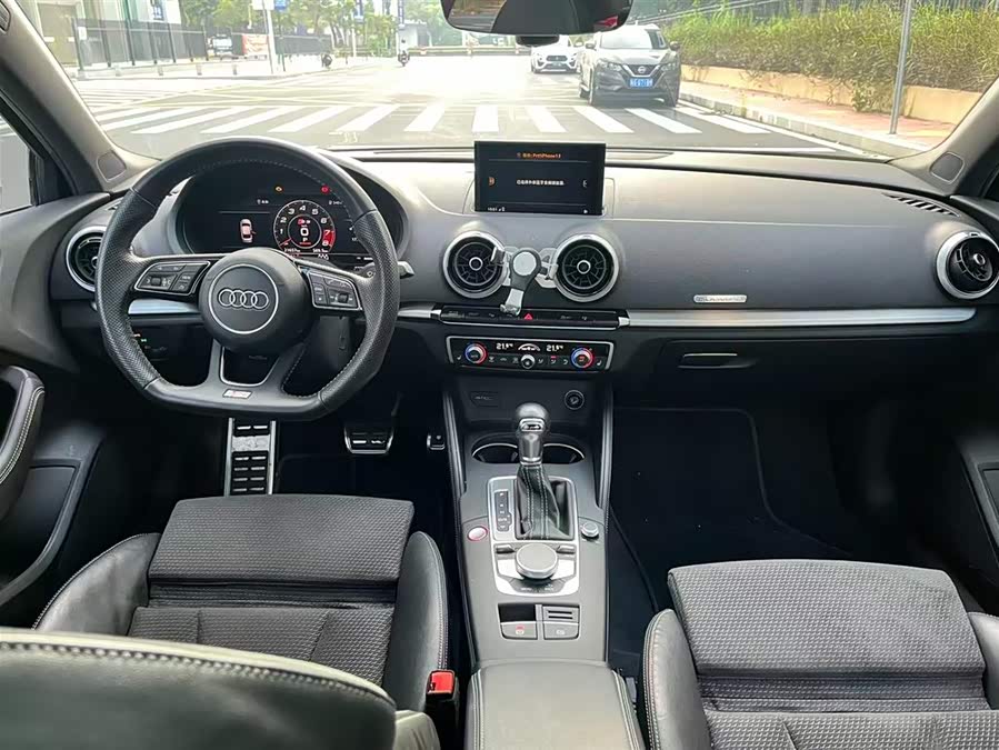 Audi S3 2018 car image #13