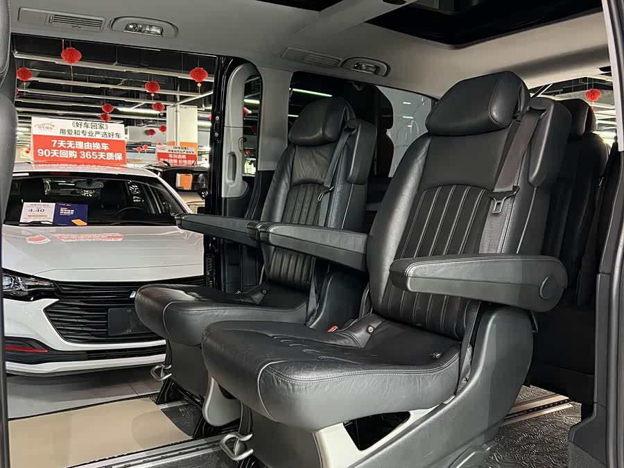 Mercedes-Benz Viano (Imported) 2011 #13 Mercedes-Benz Viano (Imported) 2011 car image #13